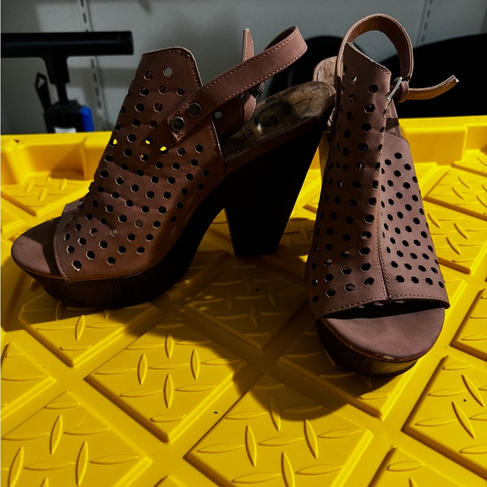 Pink Women's Heeled Sandals